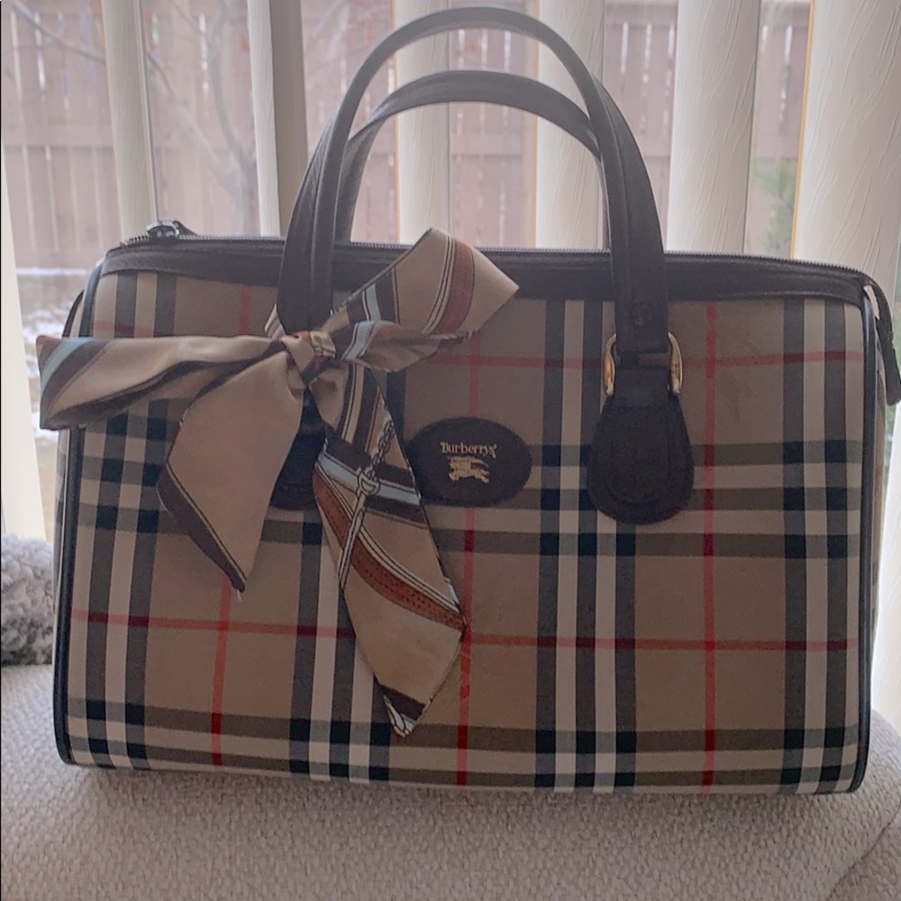 Authentic Burberry Boston Bag